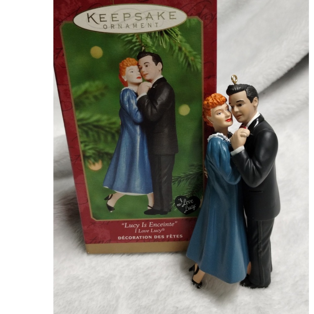 Hallmark Keepsake 2000 I Love Lucy Ornament "Lucy Is Enceinte" w/‎ Box